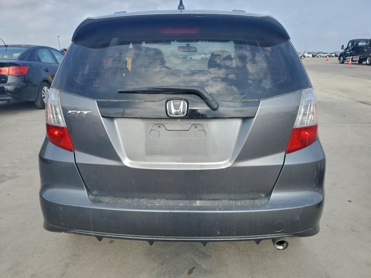 2013 Honda Fit Sport VIN: JHMGE8H50DC046672 Lot: 93086625