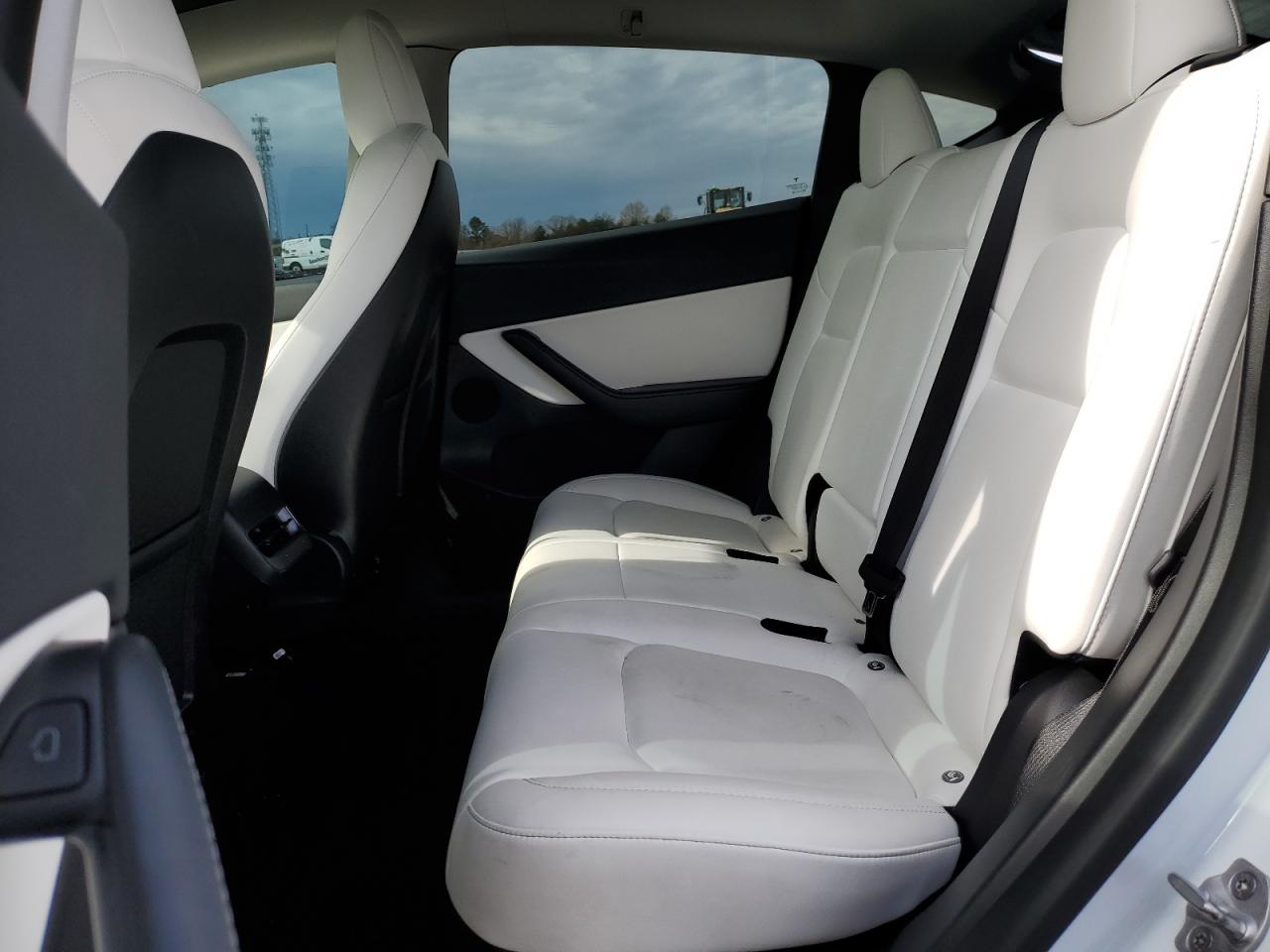 2022 Tesla Model Y VIN: 7SAYGDEF9NF379238 Lot: 93408875