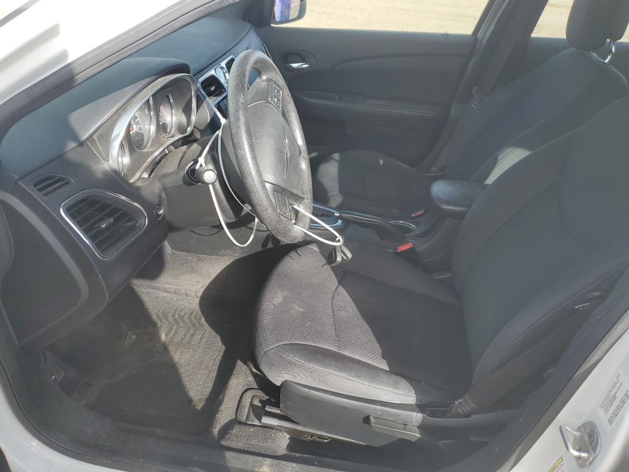 2012 Chrysler 200 Lx VIN: 1C3CCBABXCN281588 Lot: 92404095