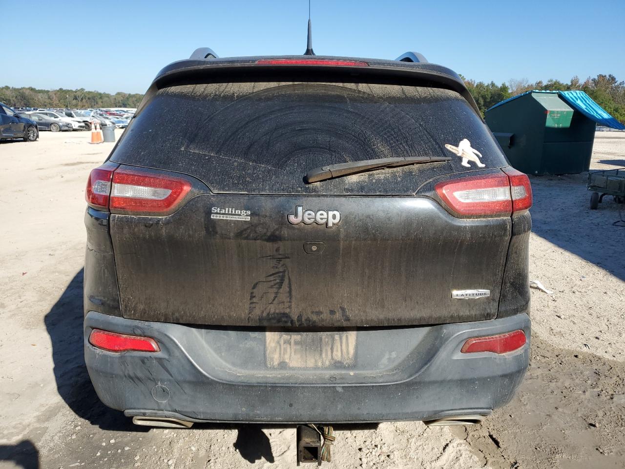 2016 Jeep Cherokee Latitude VIN: 1C4PJLCS8GW346136 Lot: 92821745