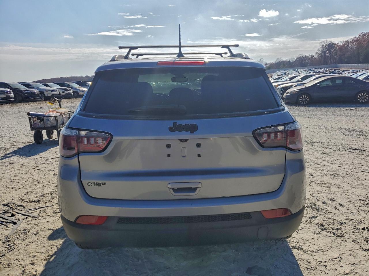 2020 Jeep Compass Latitude VIN: 3C4NJCBB4LT143057 Lot: 93948525