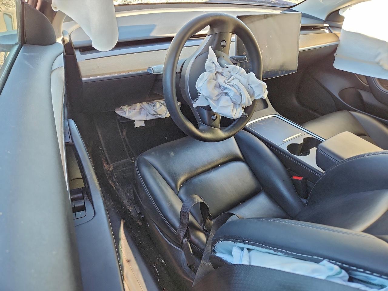 2022 Tesla Model 3 VIN: 5YJ3E1EB5NF168529 Lot: 93508235