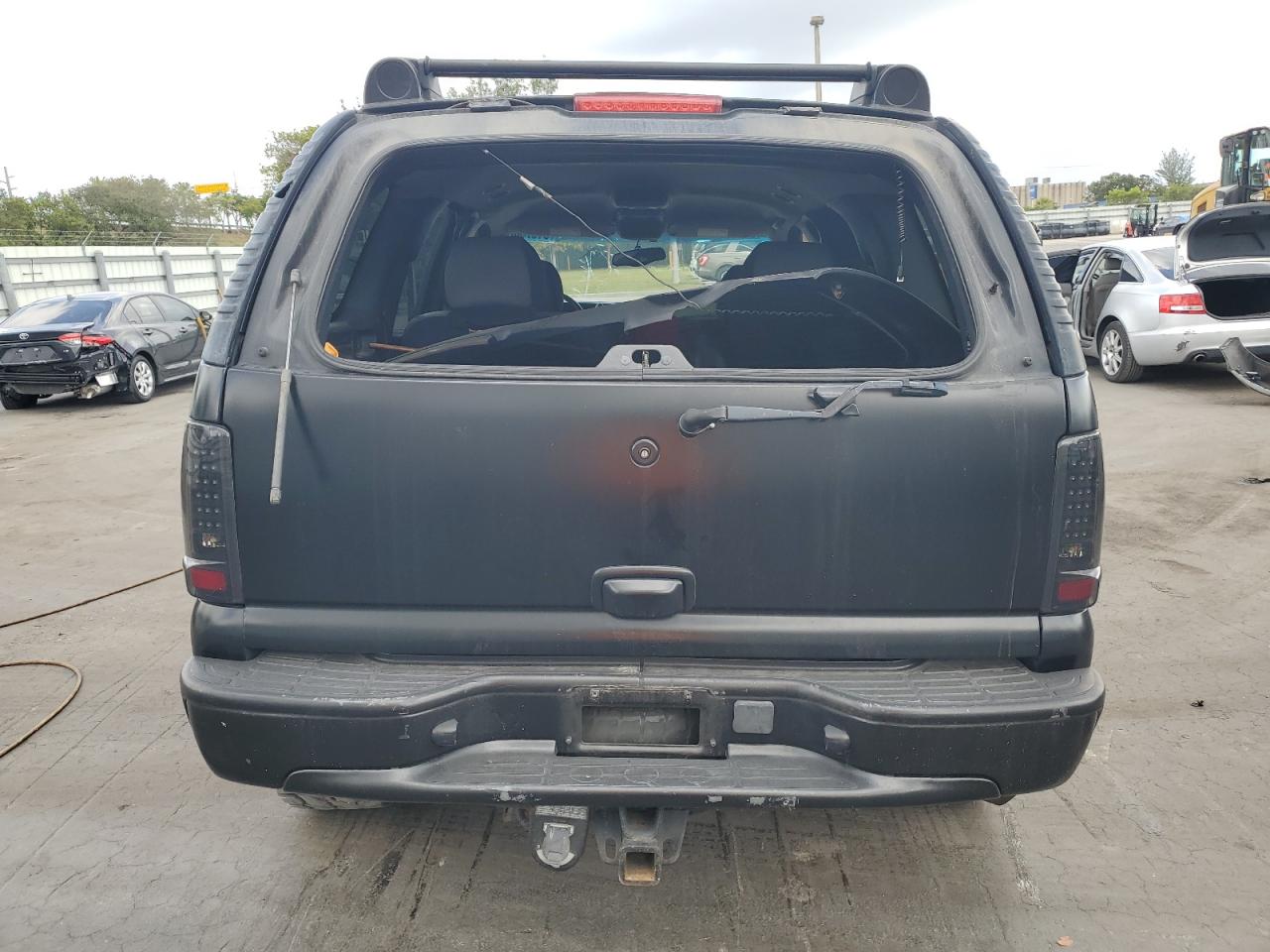 2002 Chevrolet Tahoe K1500 VIN: 1GNEK13T92R144339 Lot: 91679825