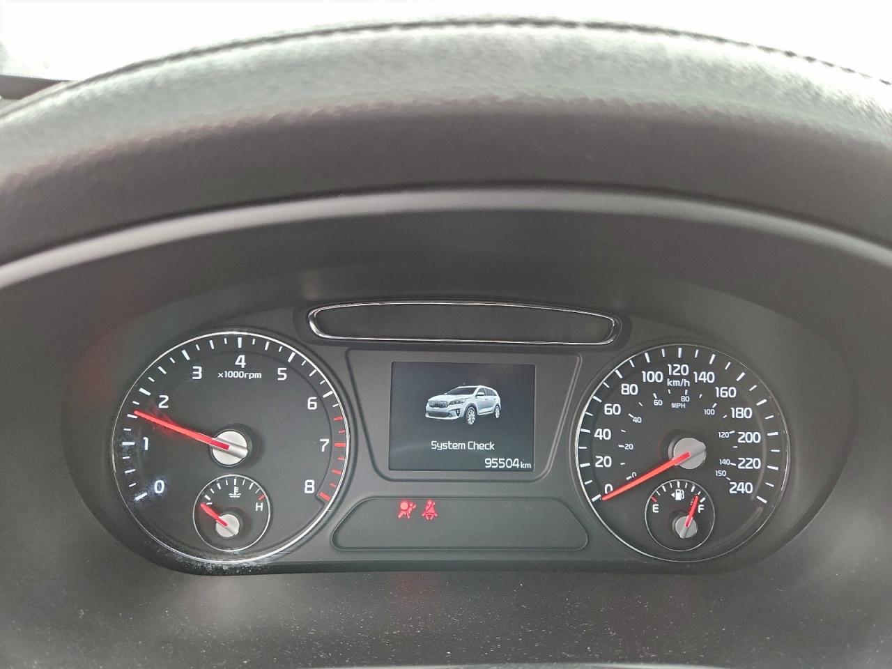 2019 Kia Sorento L VIN: 5XYPGDA30KG549558 Lot: 93840685