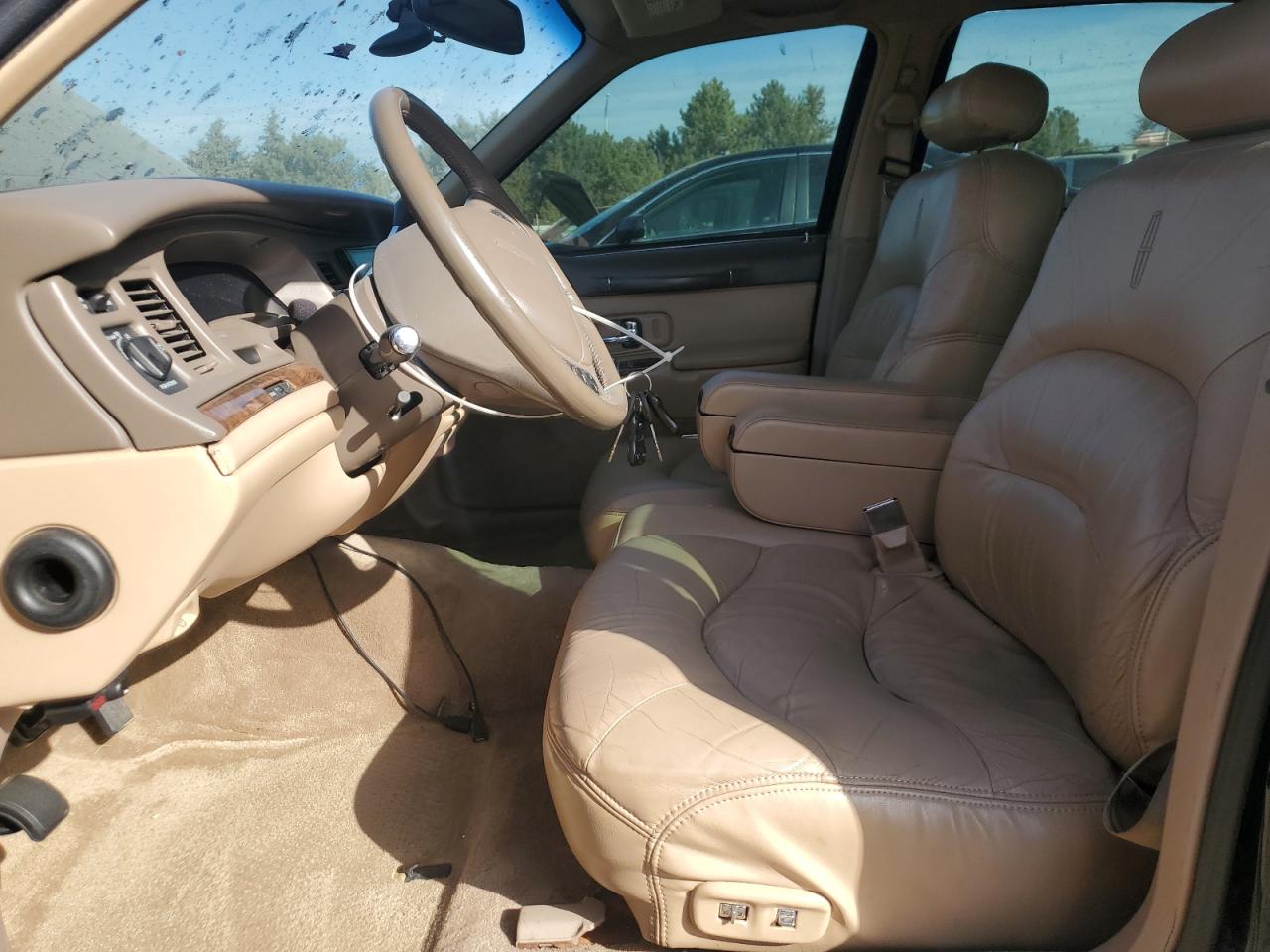 1997 Lincoln Town Car Signature VIN: 1LNLM82W2VY619947 Lot: 91347265