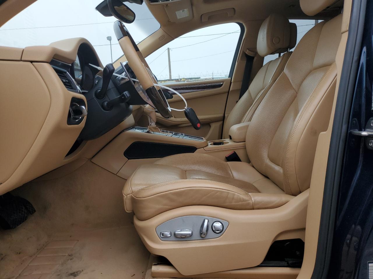 2016 Porsche Macan S VIN: WP1AB2A58GLB56928 Lot: 91125475