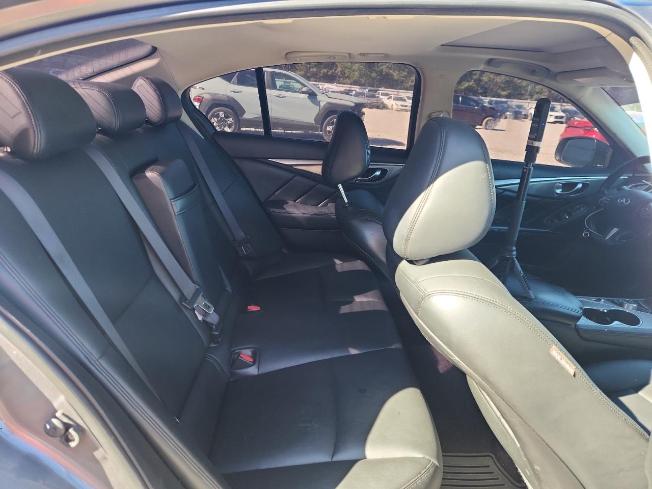 2015 Infiniti Q50 Base VIN: JN1BV7AR1FM418054 Lot: 92431275