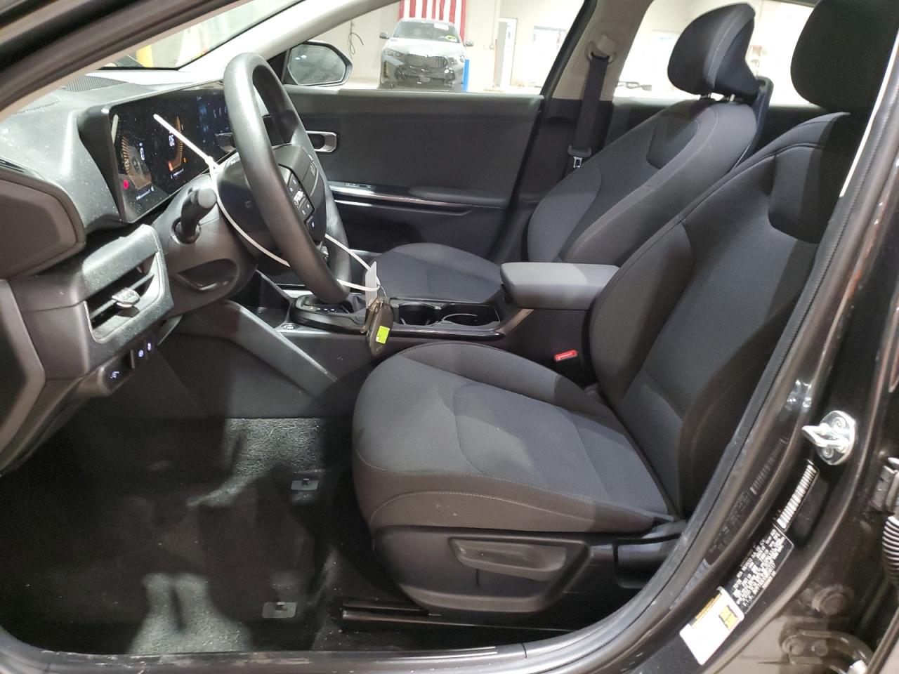 2025 Kia K4 Lx VIN: 3KPFT4DEXSE038117 Lot: 92648285