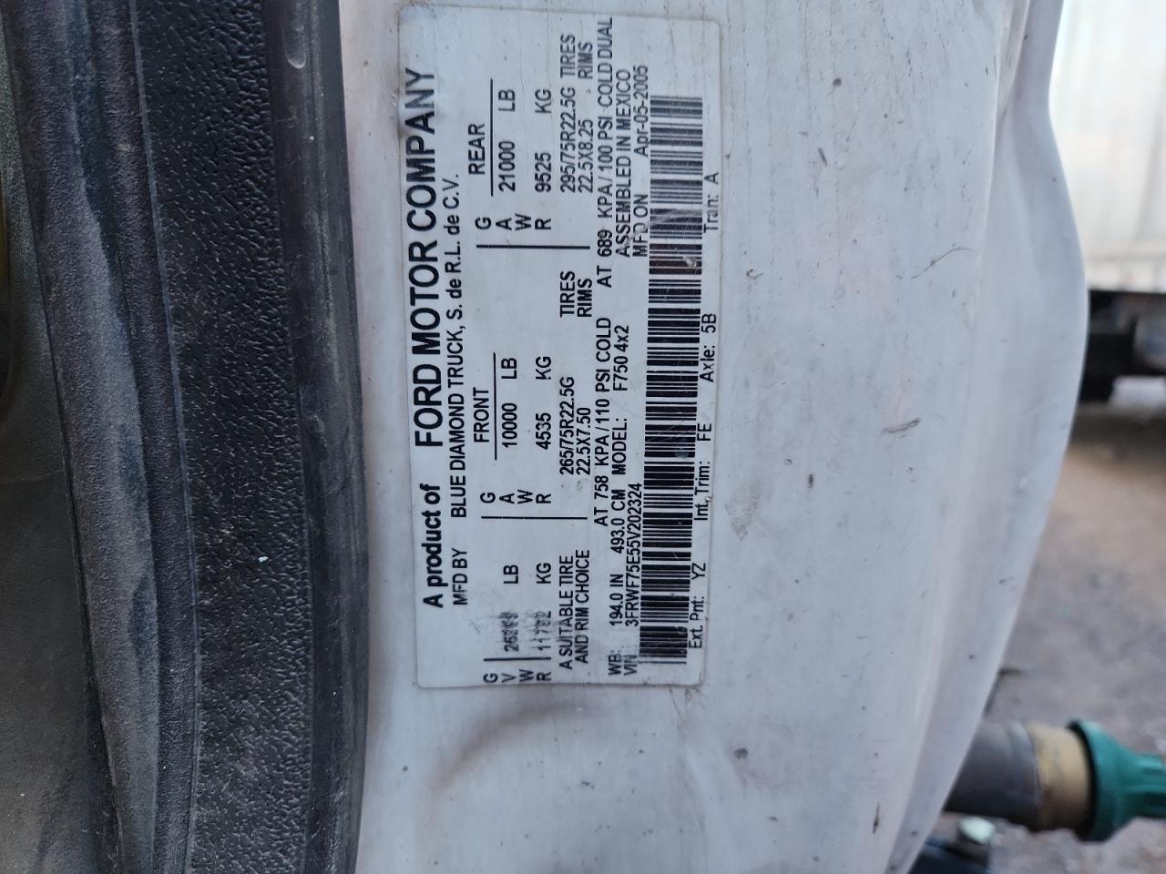 2005 Ford F750 Super Duty VIN: 3FRWF75E55V202324 Lot: 92012705