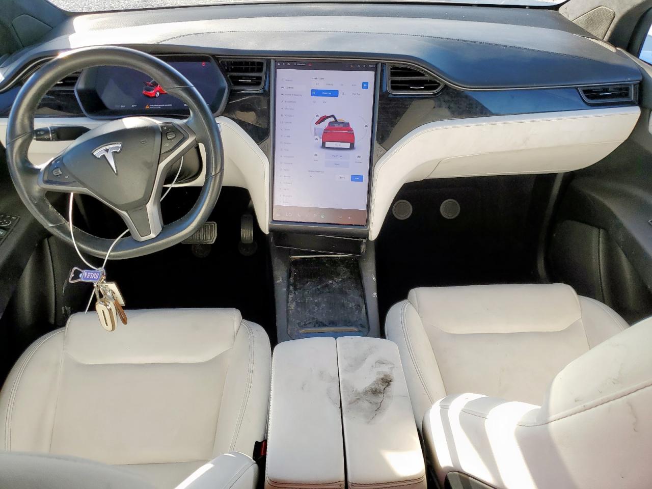 2020 Tesla Model X VIN: 5YJXCBE23LF303209 Lot: 90436115