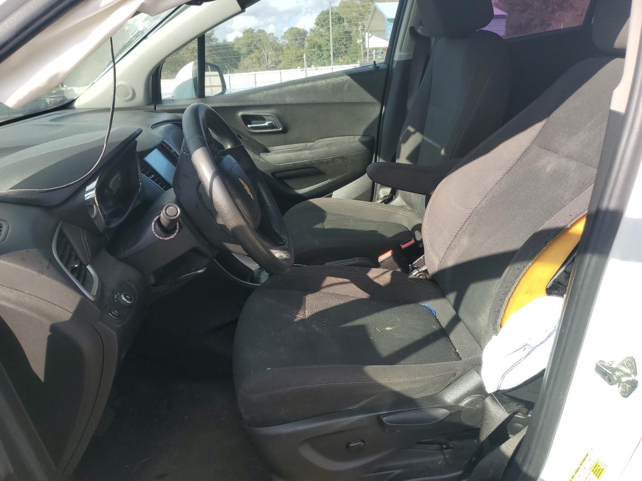 2017 Chevrolet Trax Ls VIN: KL7CJKSB0HB173258 Lot: 92630905