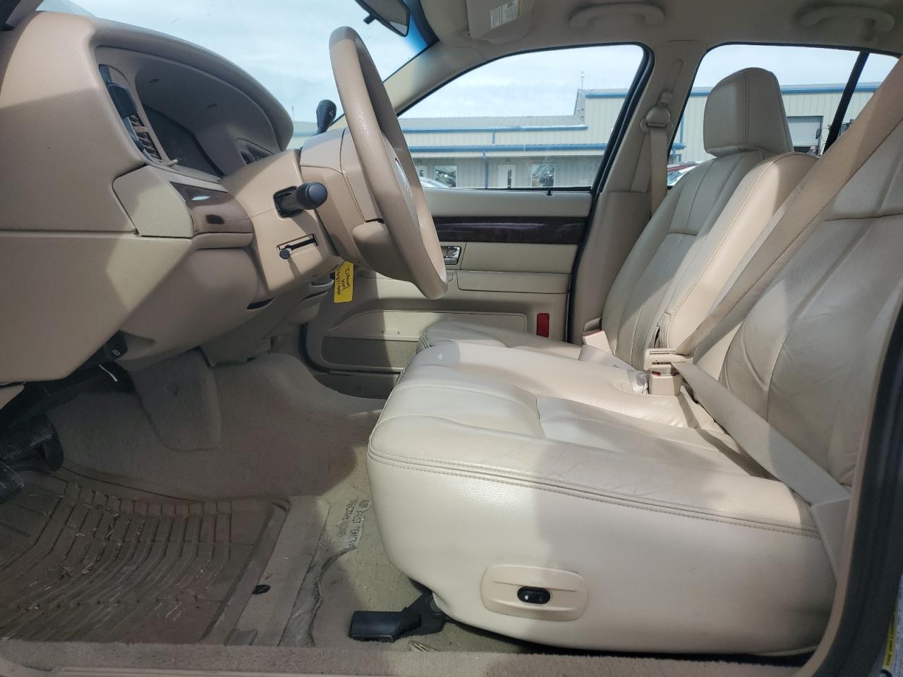 2008 Mercury Grand Marquis Gs VIN: 2MEFM74V08X609811 Lot: 90292455