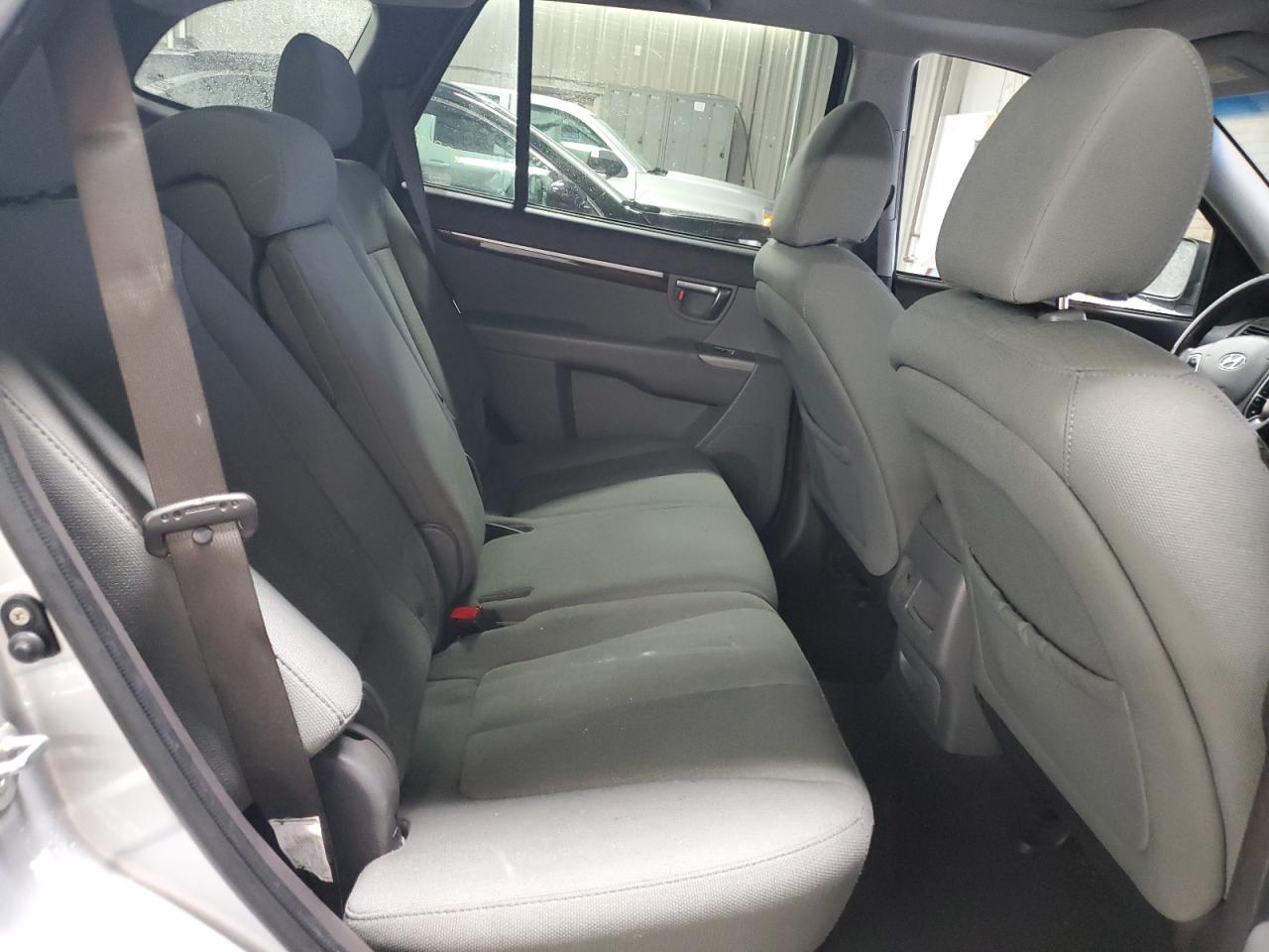 2010 Hyundai Santa Fe Gls VIN: 5NMSGDAB5AH413481 Lot: 93646825