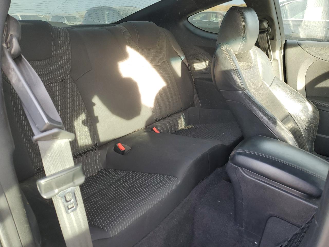 2013 Hyundai Genesis Coupe 2.0T VIN: KMHHT6KD1DU102284 Lot: 89818095