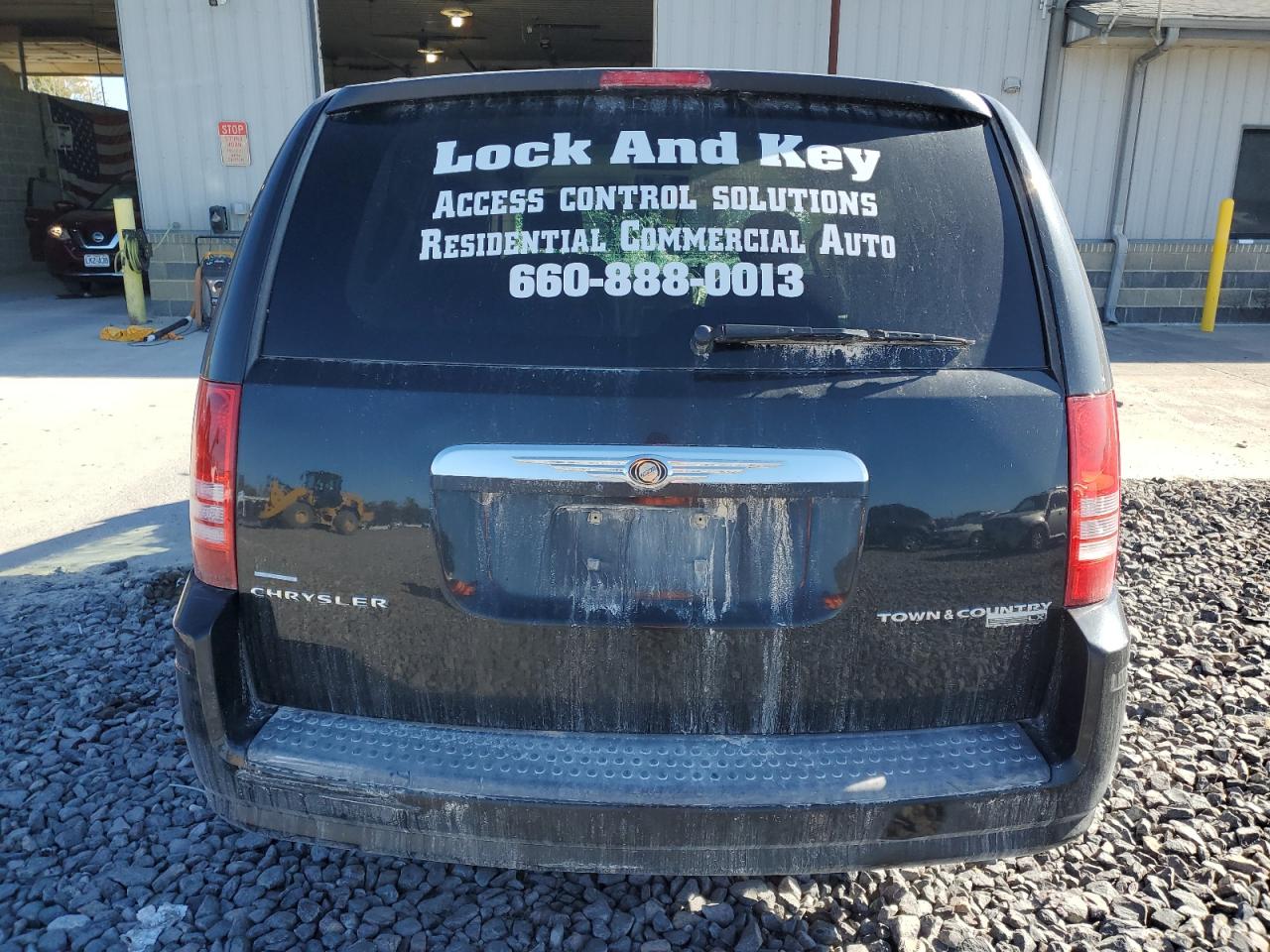 2010 Chrysler Town & Country Lx VIN: 2A4RR2D11AR391852 Lot: 90645445