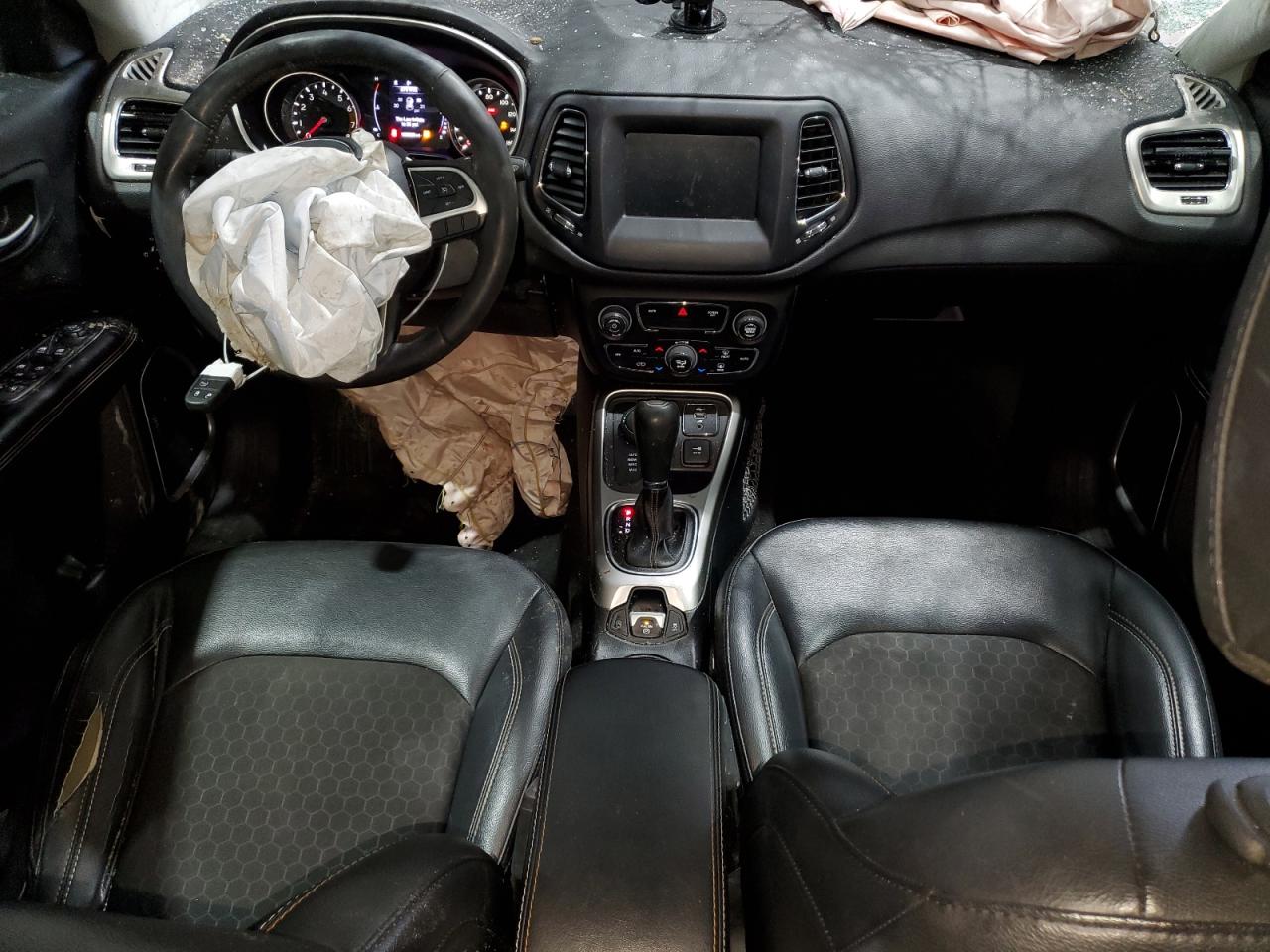 2019 Jeep Compass Latitude VIN: 3C4NJDBB2KT647983 Lot: 91348175