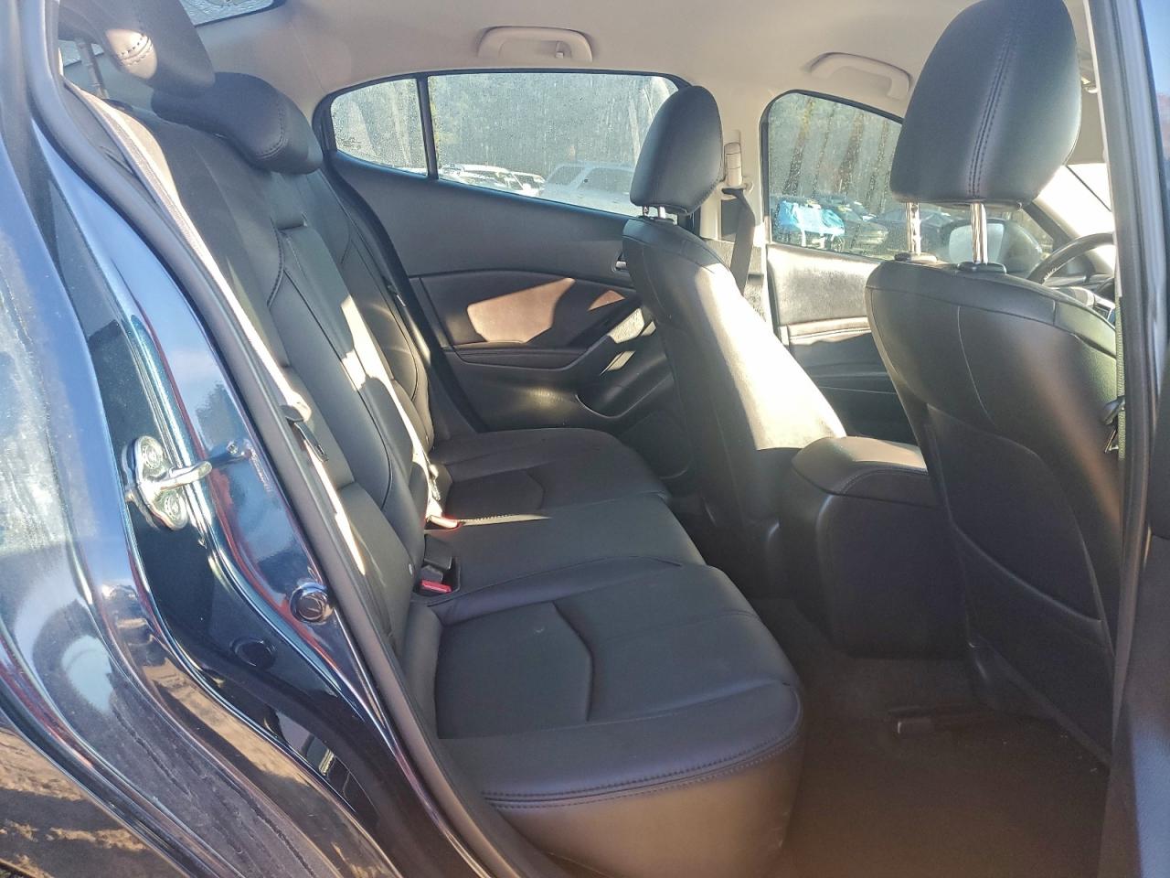 2018 Mazda 3 Touring VIN: 3MZBN1V36JM257971 Lot: 94152005