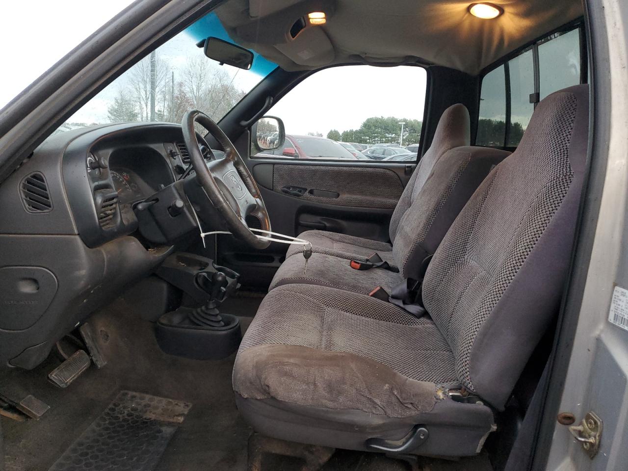 1998 Dodge Ram 2500 VIN: 3B7KF26Z1WM242990 Lot: 92901165