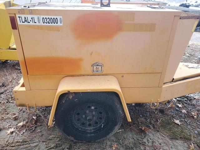  FENEX GENERATOR 2004 Оранжевый