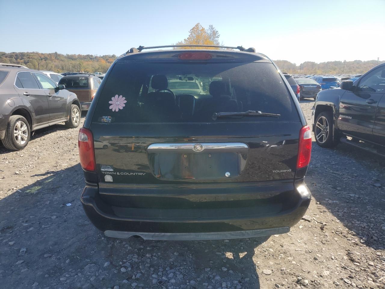 2005 Chrysler Town & Country Touring VIN: 2C4GP54LX5R145684 Lot: 86595875