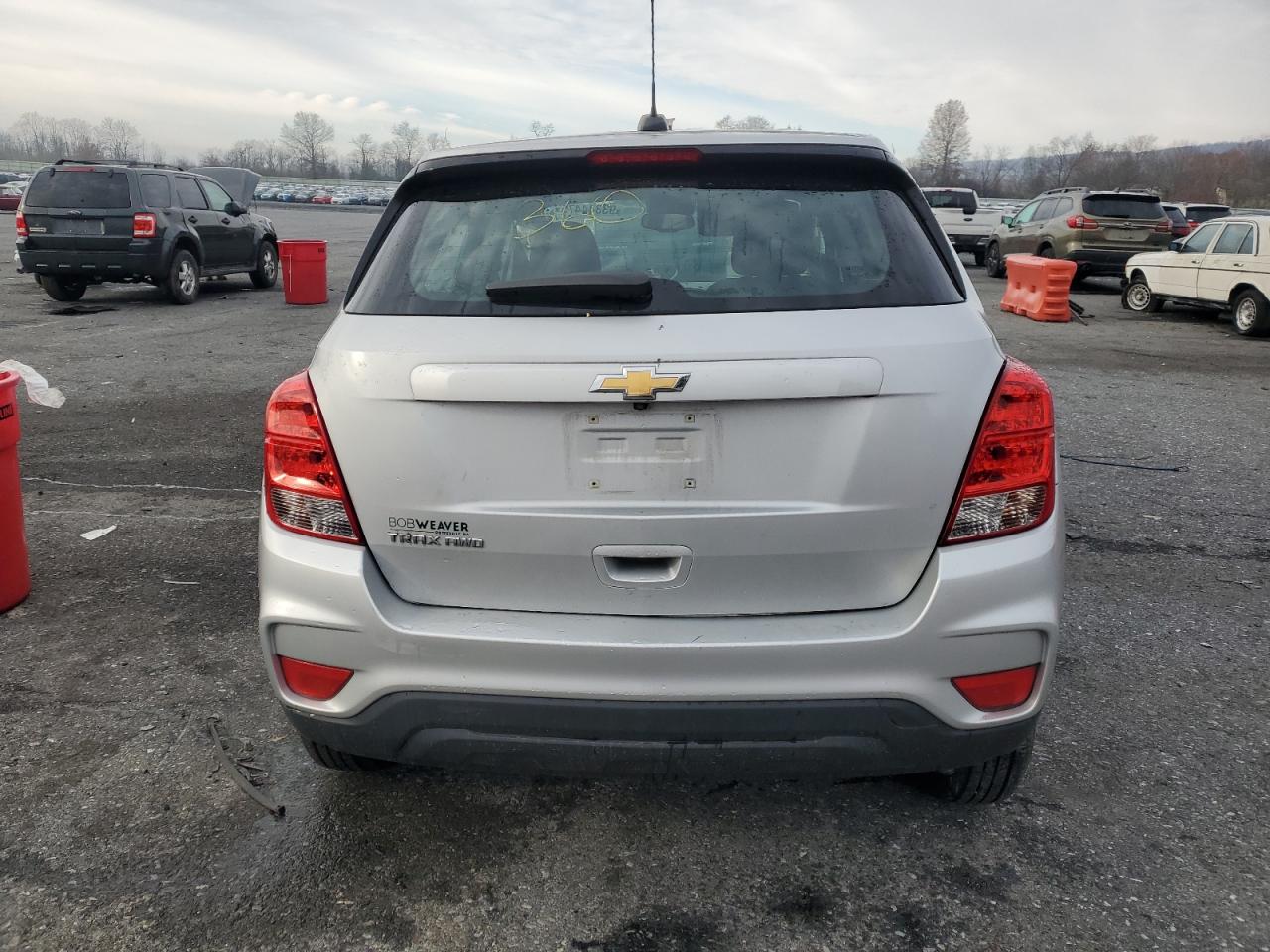 2018 Chevrolet Trax Ls VIN: 3GNCJNSB4JL398444 Lot: 93344475