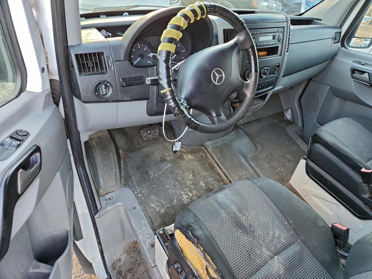 2013 Mercedes Benz Sprinter 2500 Delivery Van VIN: WD3PE7CC9D5748246 Lot: 90630535