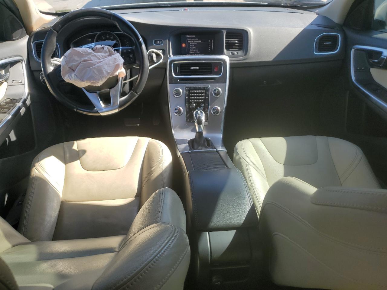 2018 Volvo V60 T5 Dynamic VIN: YV140MEL4J2378477 Lot: 93083755