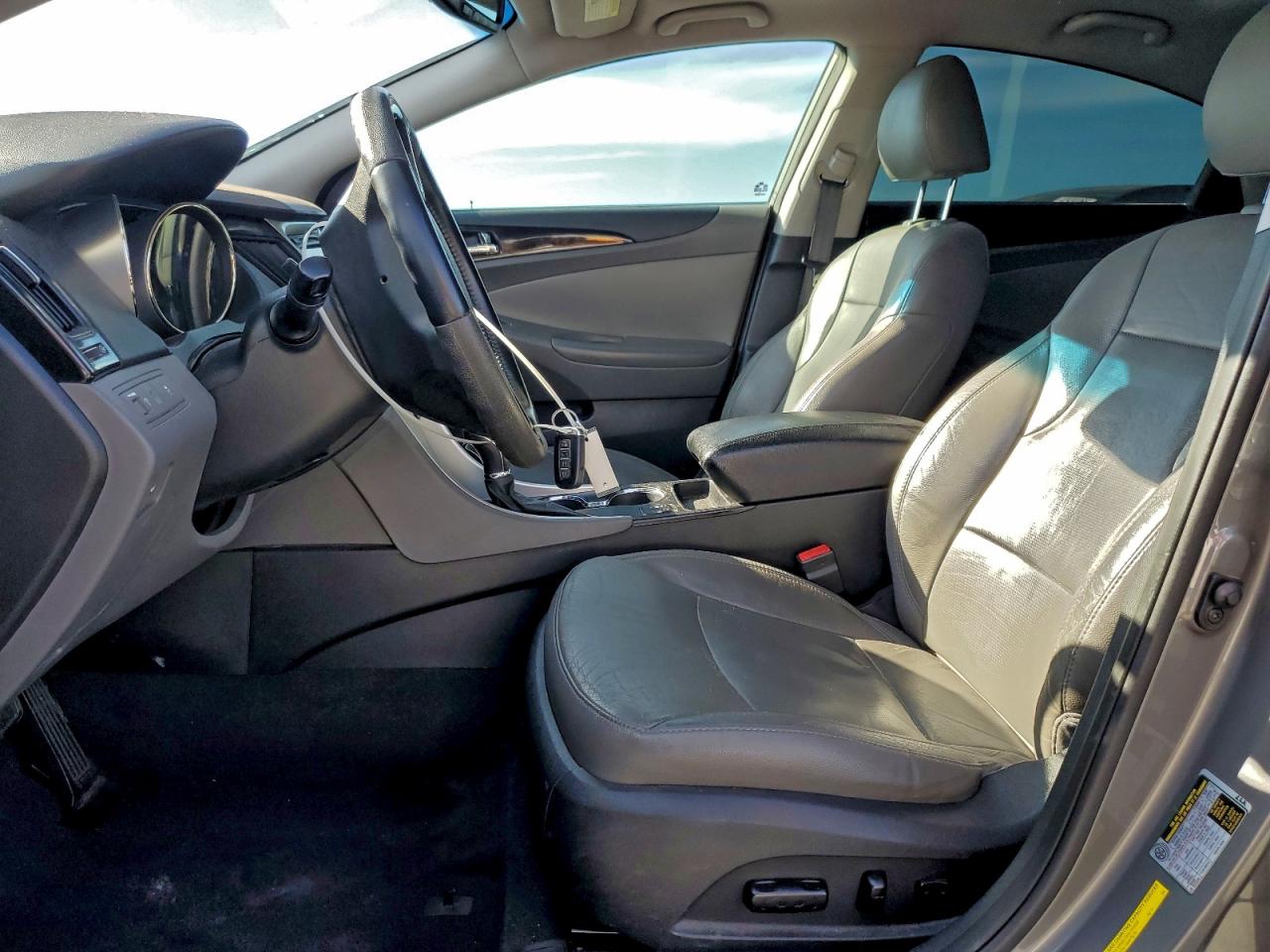 2013 Hyundai Sonata Se VIN: 5NPEC4AC1DH684207 Lot: 93763145