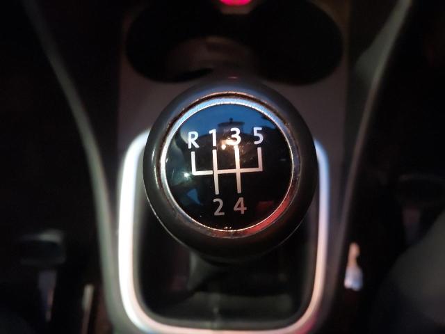 2011 VOLKSWAGEN POLO