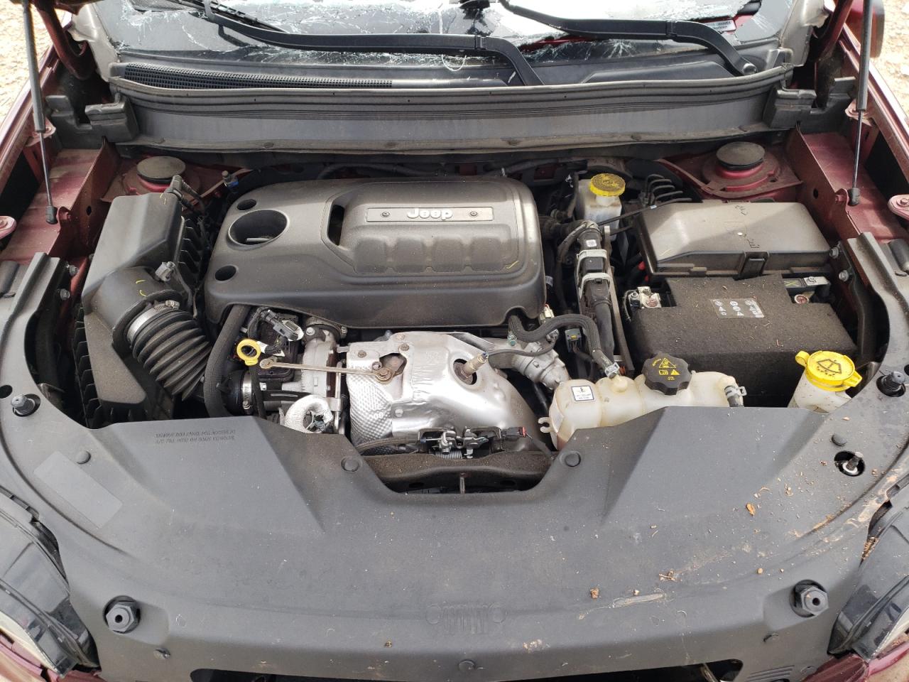 2019 Jeep Cherokee Overland VIN: 1C4PJMJN0KD282925 Lot: 92409485