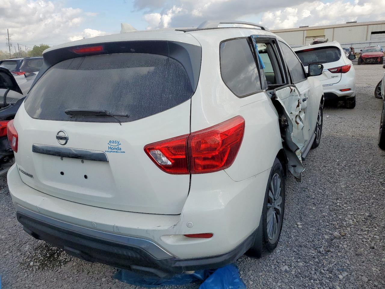 2020 Nissan Pathfinder S VIN: 5N1DR2AN2LC584526 Lot: 92751075