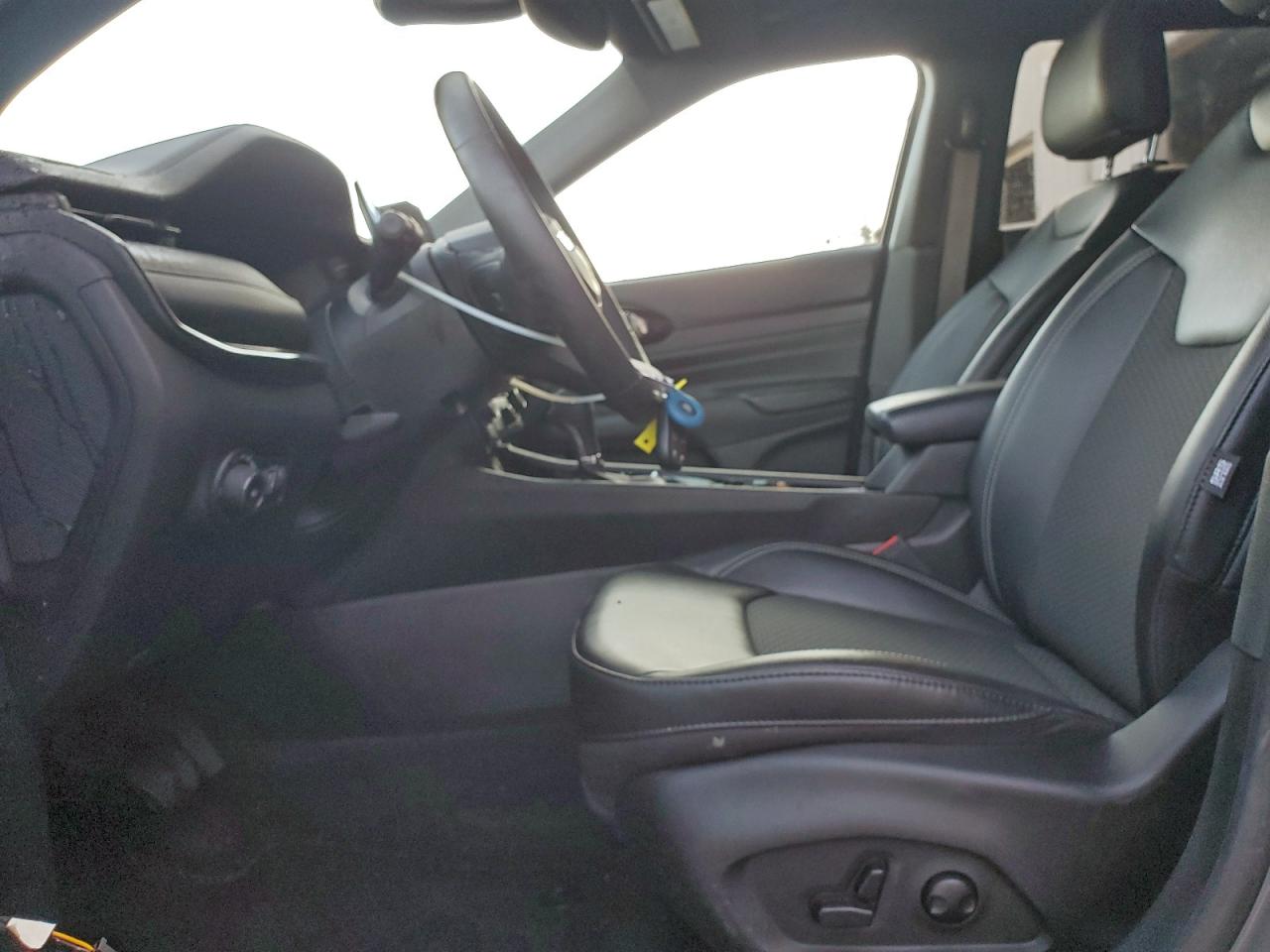 2023 Jeep Compass Latitude VIN: 3C4NJDBN4PT563052 Lot: 93842225