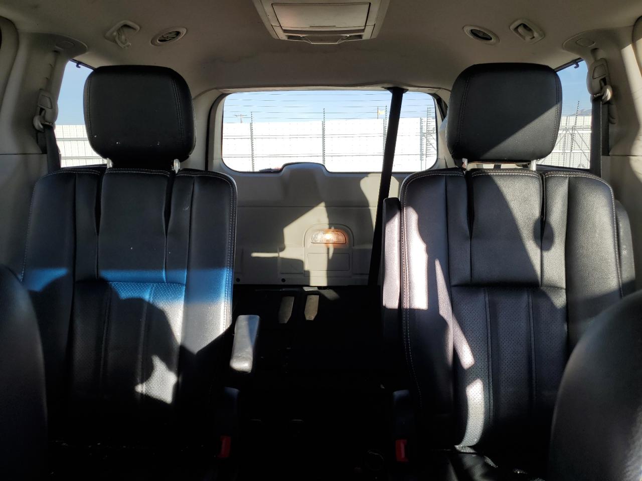 2014 Chrysler Town & Country Touring L VIN: 2C4RC1CG1ER284457 Lot: 92110345