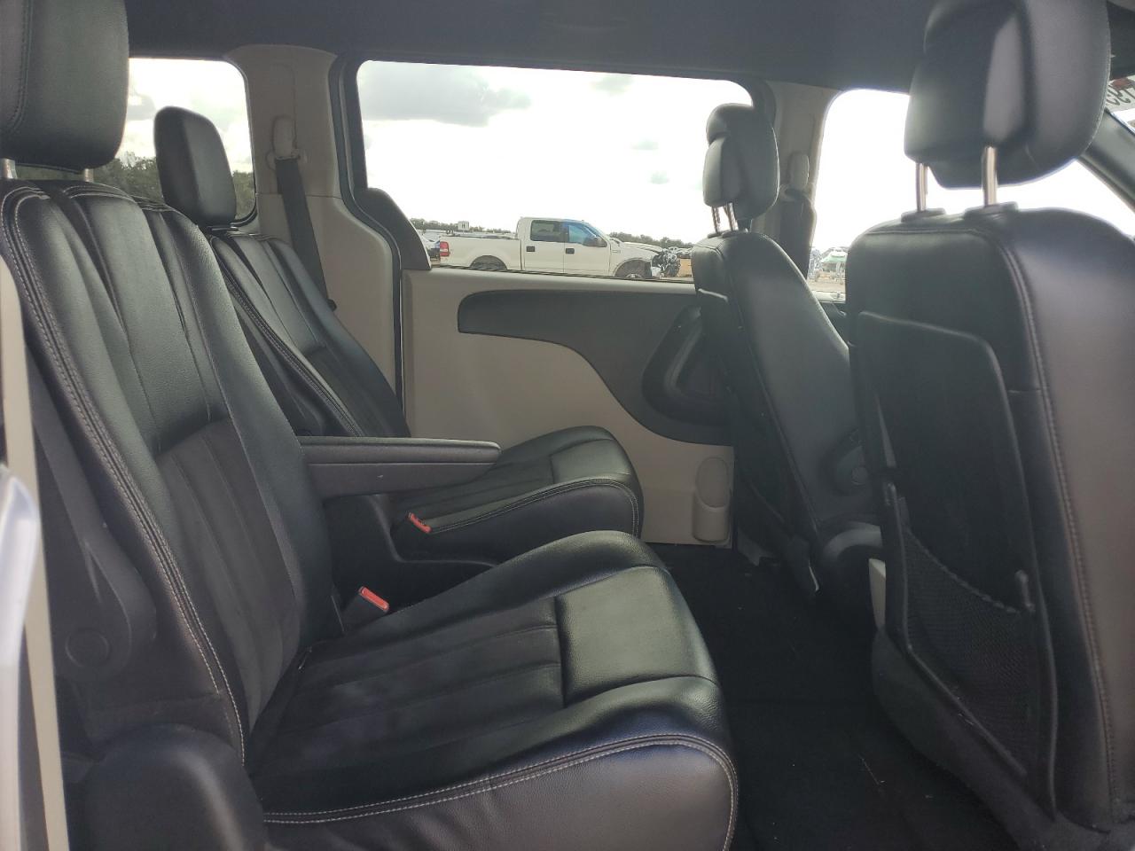 2019 Dodge Grand Caravan Sxt VIN: 2C4RDGCG9KR610985 Lot: 92796195