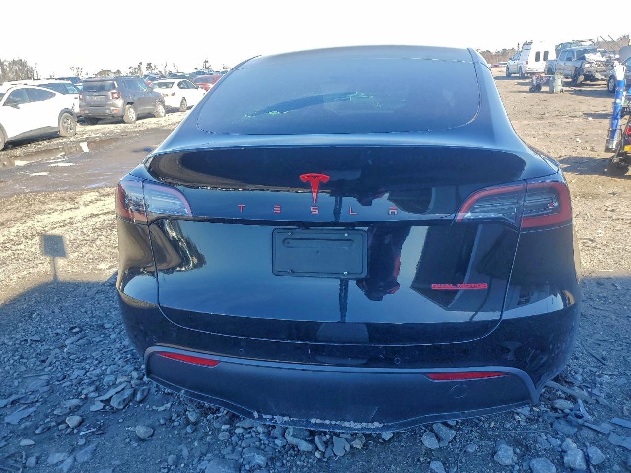 2022 Tesla Model Y VIN: 7SAYGDEE5NF370138 Lot: 93924335