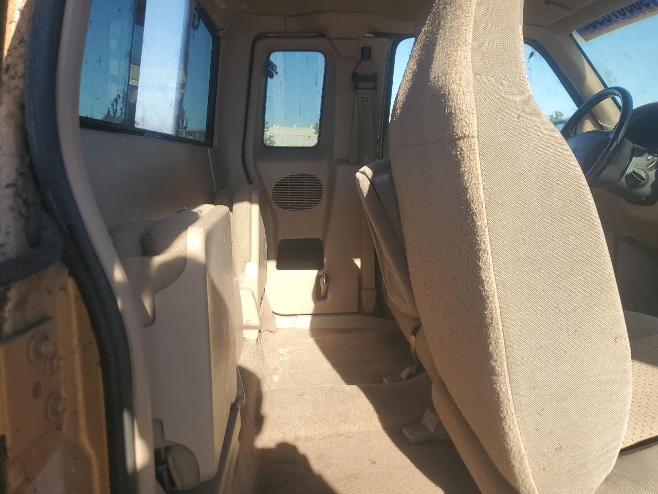 1998 Mazda B3000 Cab Plus VIN: 4F4YR16V1XTM00778 Lot: 90667095