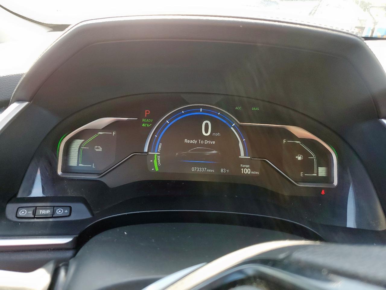 2018 Honda Clarity VIN: JHMZC5F12JC015531 Lot: 90986975