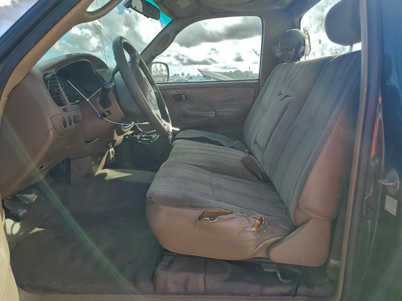 2004 Toyota Tundra VIN: 5TBJN32144S444460 Lot: 94154055