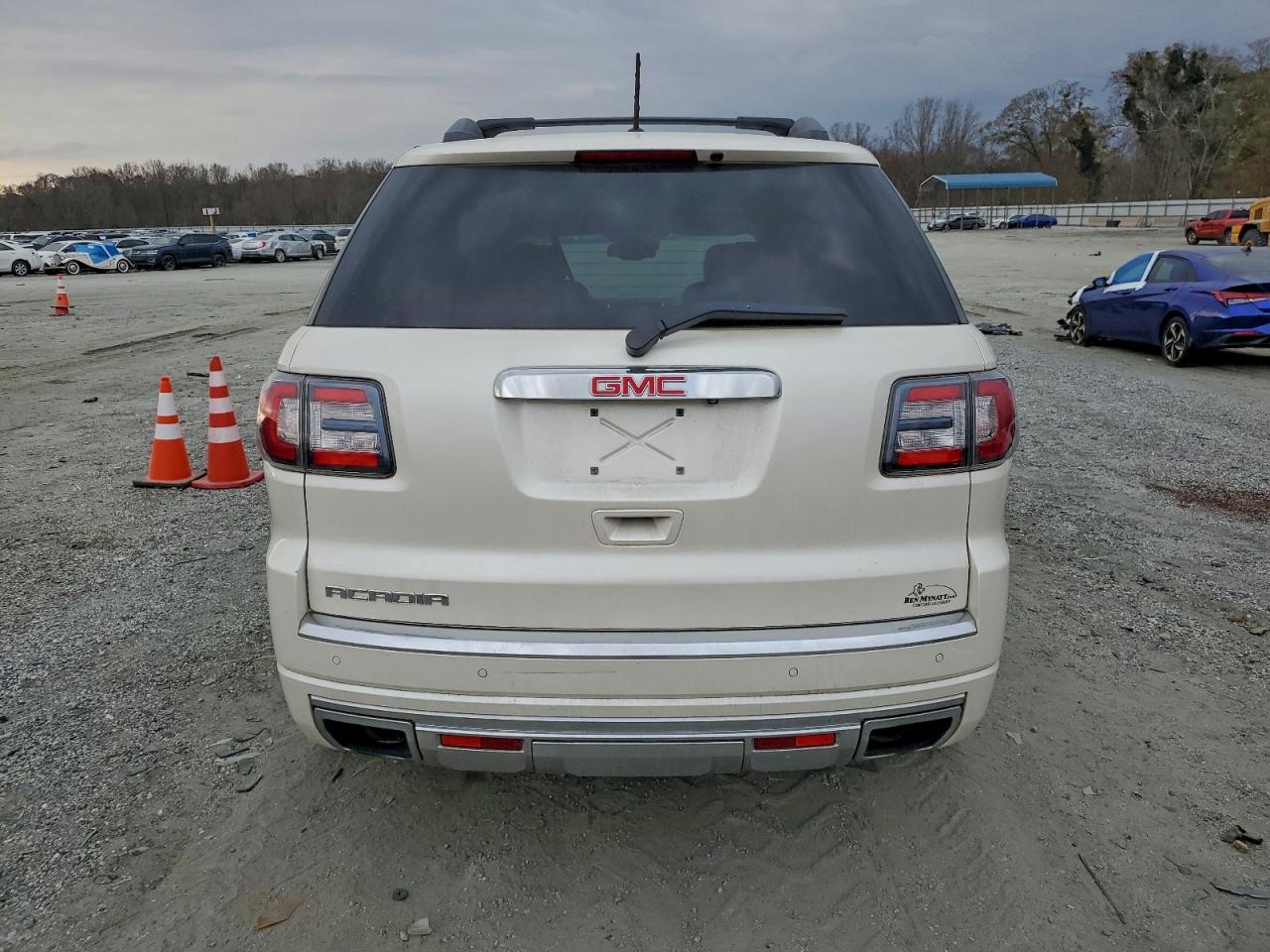 2015 GMC Acadia Denali VIN: 1GKKRTKD7FJ245403 Lot: 94301005