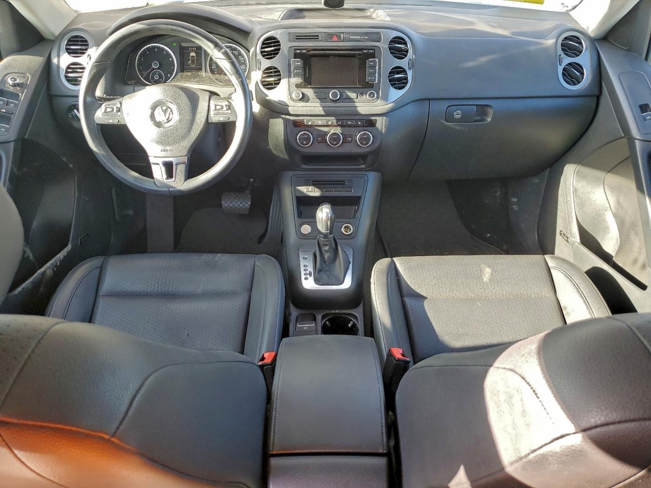 2015 Volkswagen Tiguan S VIN: WVGBV7AX5FW556322 Lot: 92276915