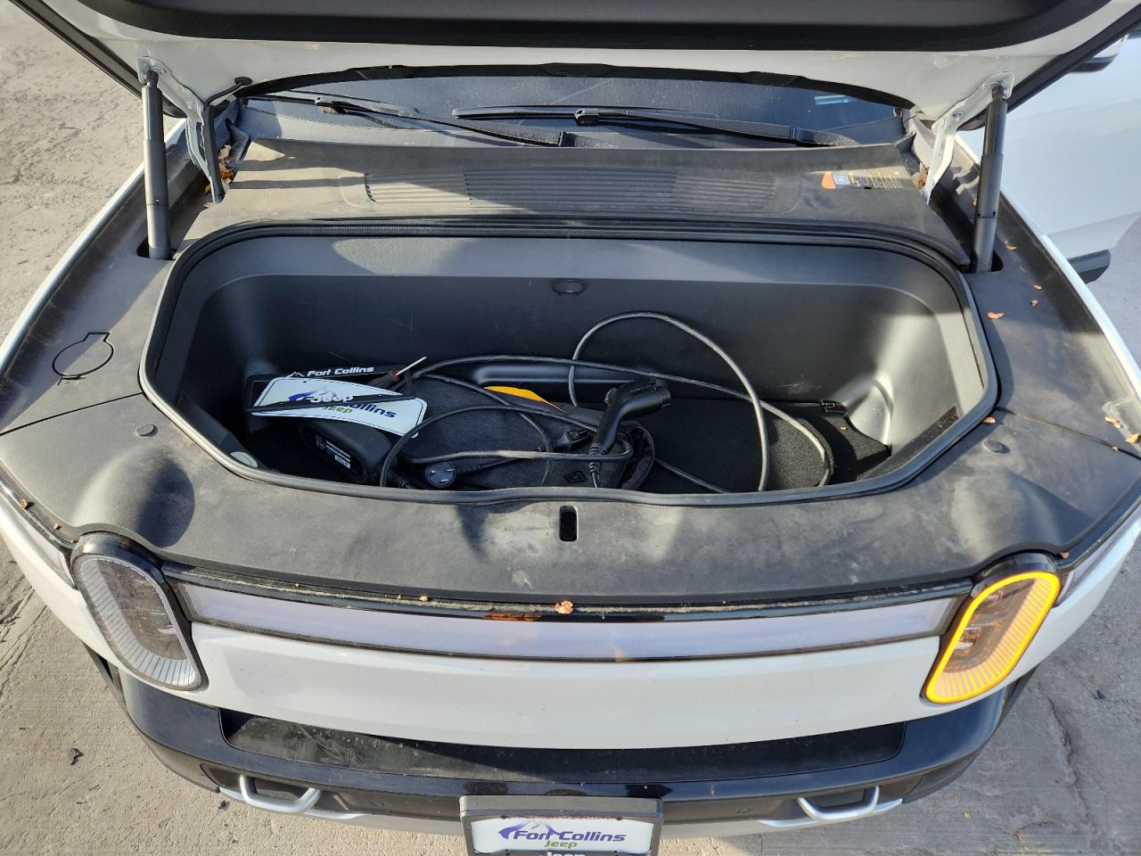 2024 Rivian R1S Adventure VIN: 7PDSGBBA0RN037077 Lot: 90658325