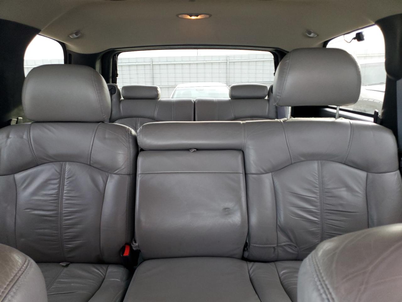 2001 Chevrolet Tahoe K1500 VIN: 1GNEK13T21R127087 Lot: 91911285