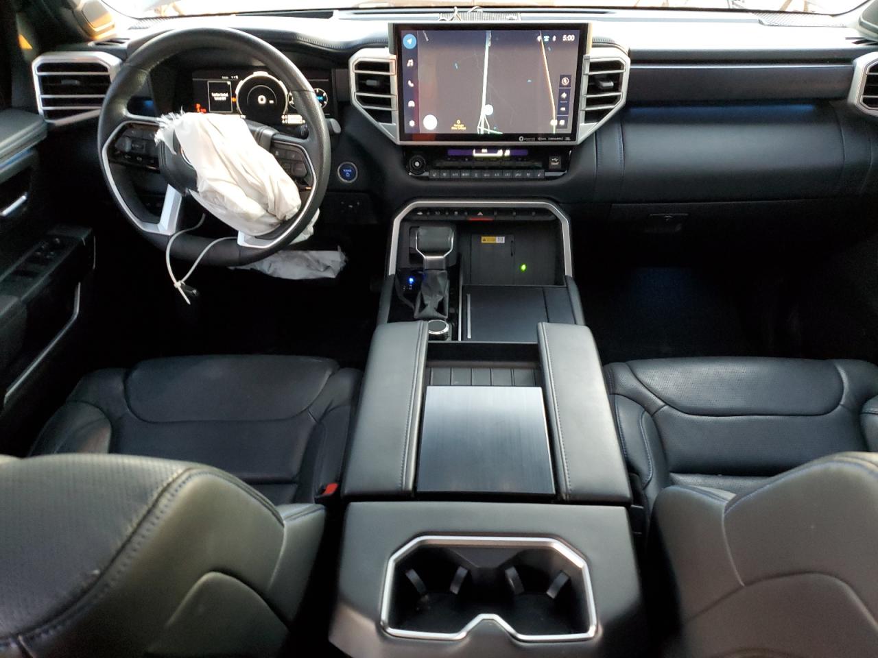 2024 Toyota Sequoia Sr5 VIN: 7SVAAAAAXRX003044 Lot: 92156405