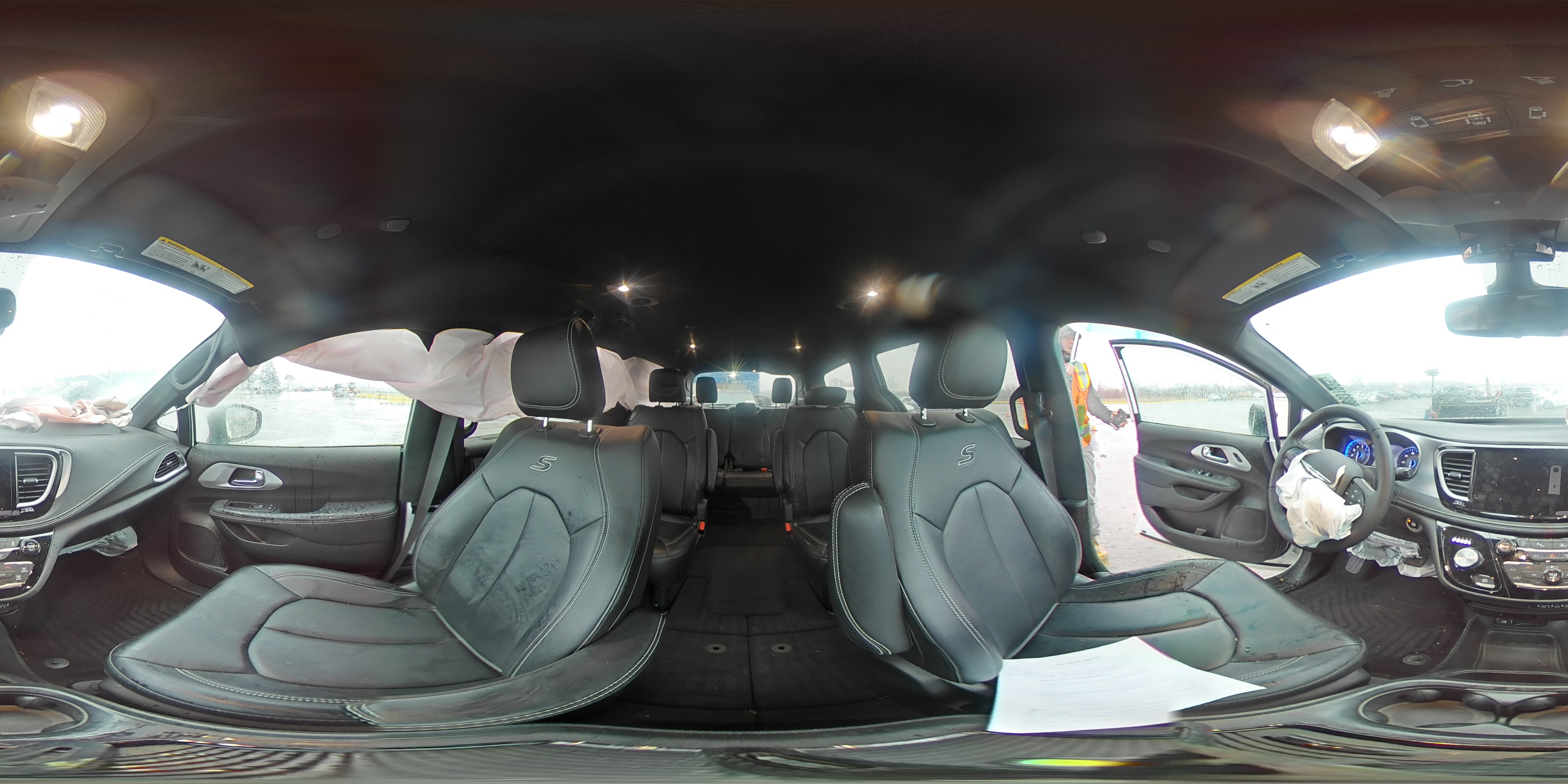 2024 Chrysler Pacifica Touring L VIN: 2C4RC1BG1RR180669 Lot: 93831995