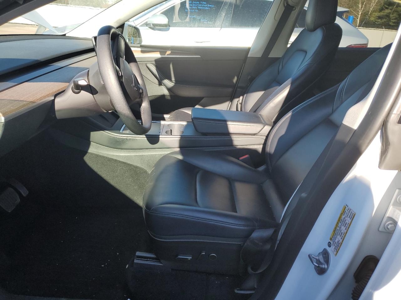 2023 Tesla Model Y VIN: 7SAYGDEE5PF587742 Lot: 93393195