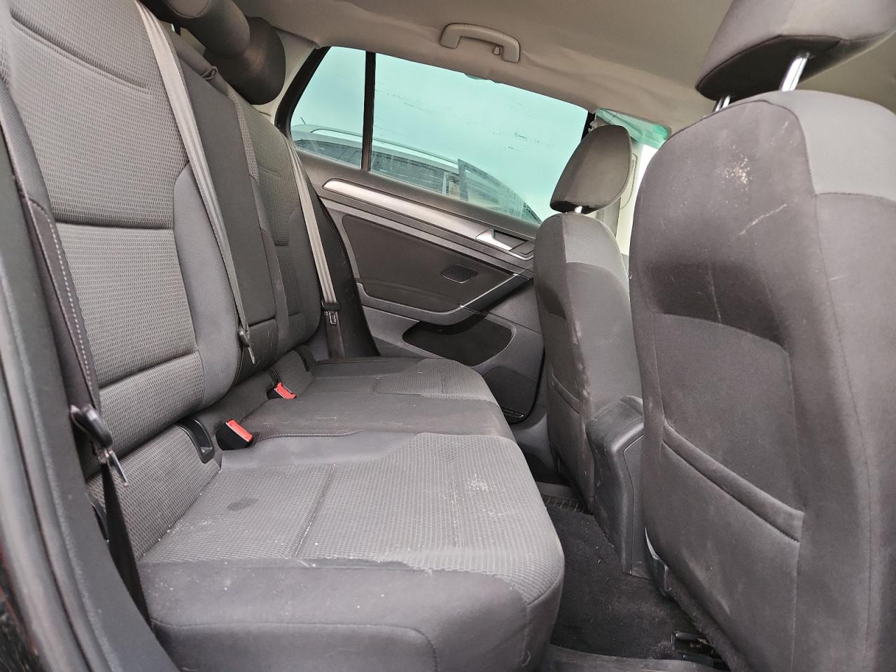 2018 Volkswagen Golf S VIN: 3VWG17AU7JM295583 Lot: 92009795