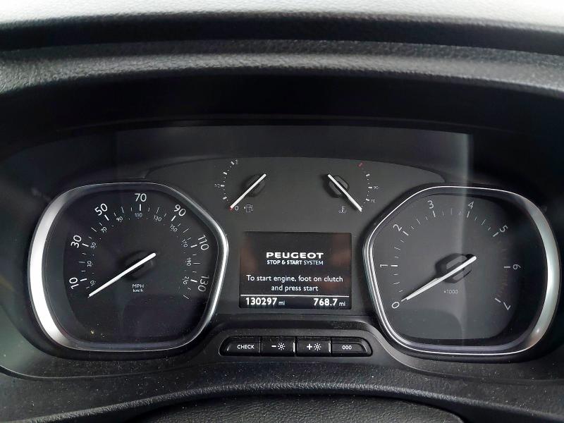 2017 PEUGEOT TRAVELLER 2.0 BLUEHDI 150 ALLURE STANDARD 5DR