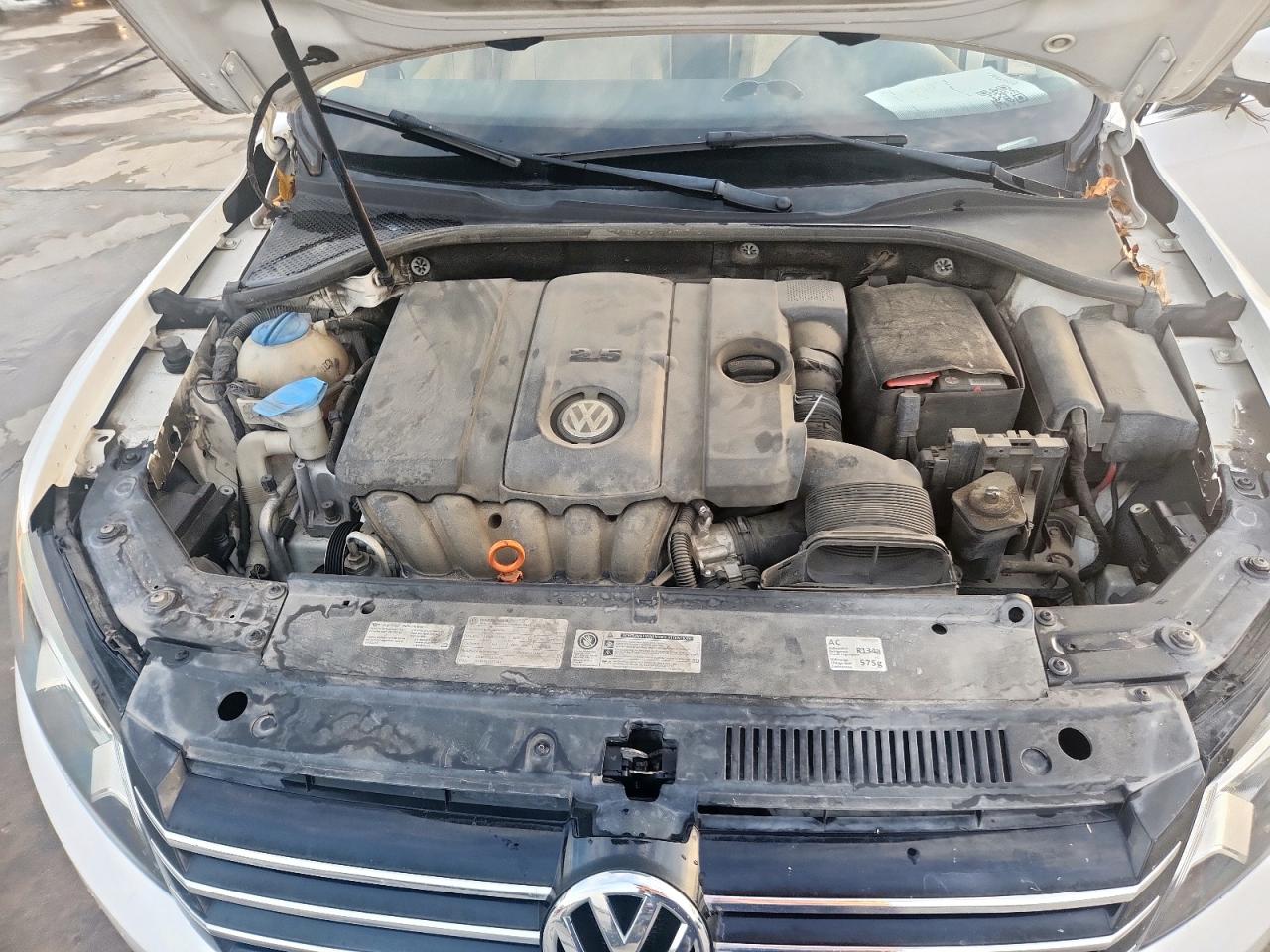 2013 Volkswagen Passat Se VIN: 1VWBH7A39DC105379 Lot: 91821995