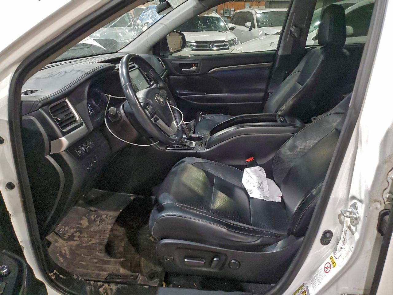 2017 Toyota Highlander Limited VIN: 5TDDZRFH4HS467651 Lot: 92926405