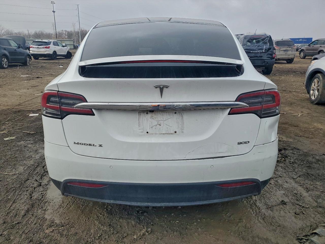 2016 Tesla Model X VIN: 5YJXCAE23GF004965 Lot: 93730885